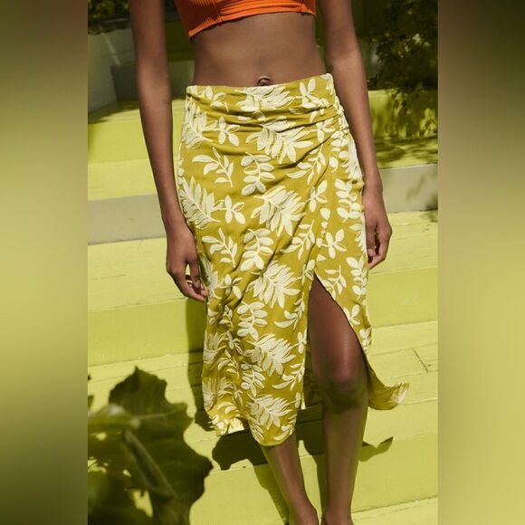 ZARA LEAF EMBROIDERED MIDI SKIRT - Picture 3 of 6